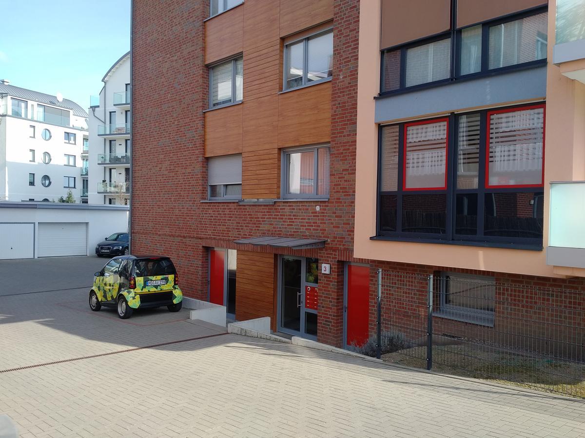 Aaron - Privatunterkunft Magdeburg Exteriör bild