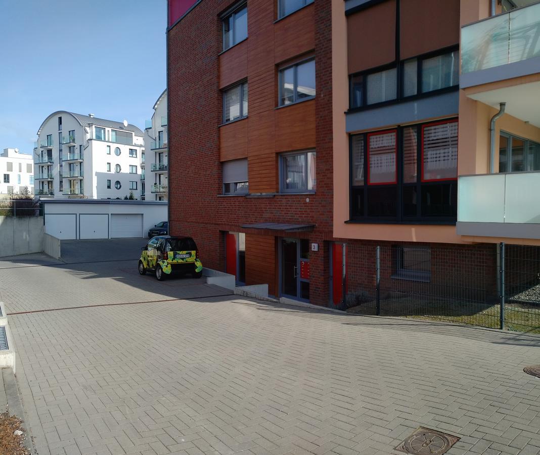Aaron - Privatunterkunft Magdeburg Exteriör bild