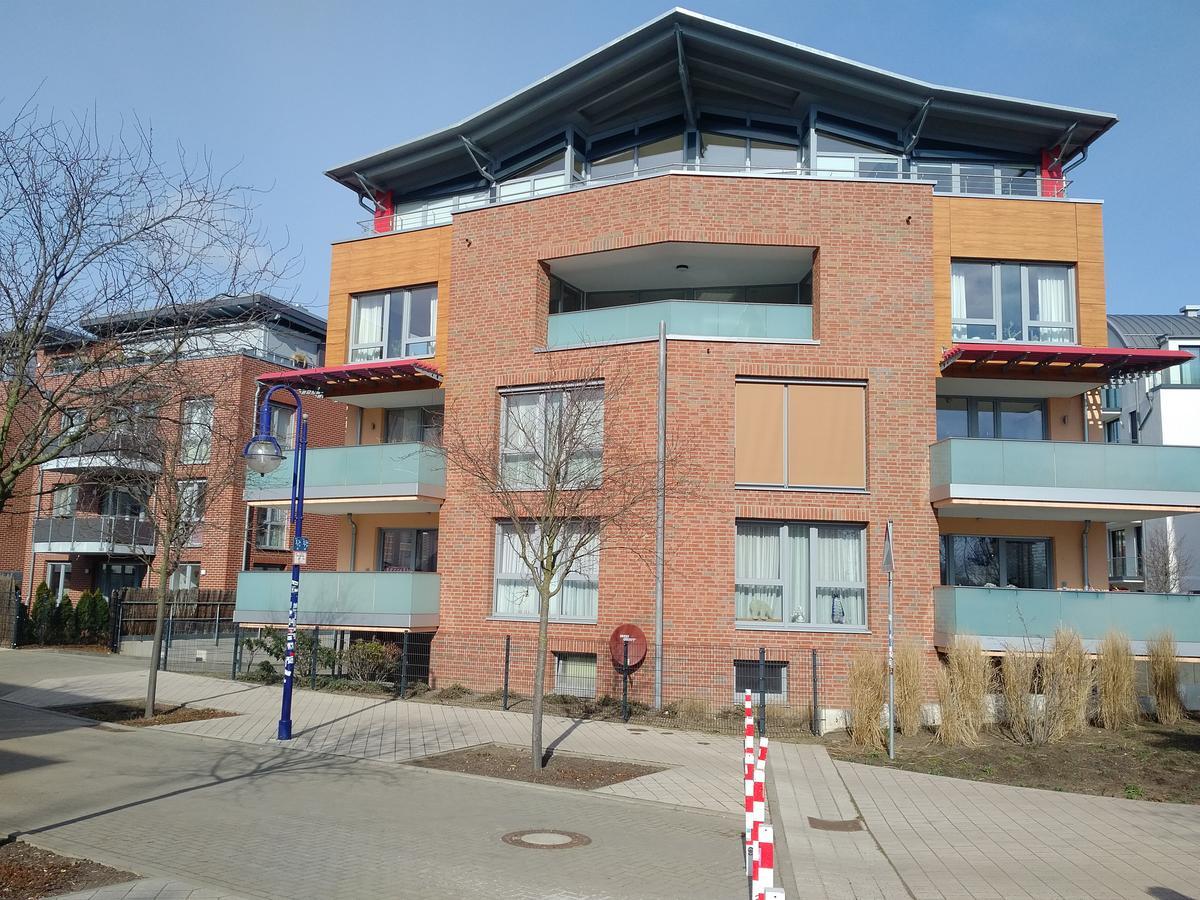Aaron - Privatunterkunft Magdeburg Exteriör bild